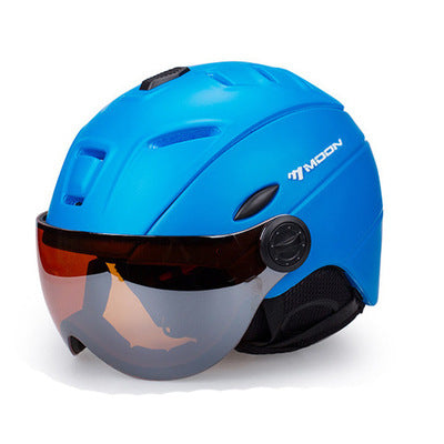 Sicherheitshelm mit integrierter Brille