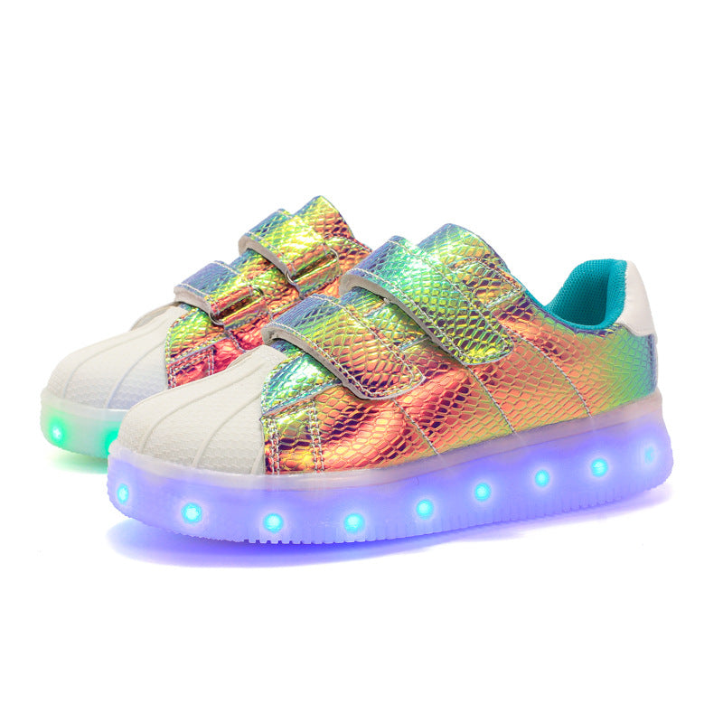 Coole LED-Schuhe für Kinder – Bild 2 | LuxeStyle