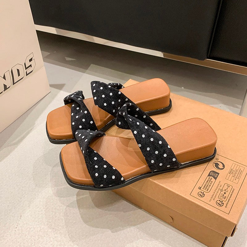 Französische Keil-Sandalen