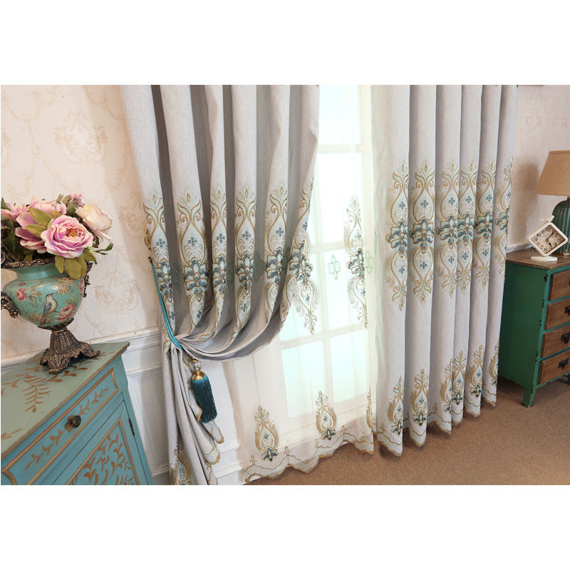 Stickierter Vorhangstoff – Baumwolle, Polyester, Samt | LuxeStyle