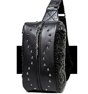 Gothic Umhängetasche mit Nieten und Drachenmuster – Bild 4 | LuxeStyle