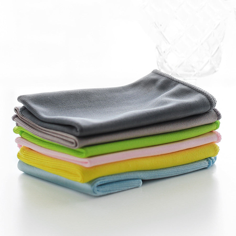 Saugstarkes fusselfreies Tuch – Bild 1 | LuxeStyle