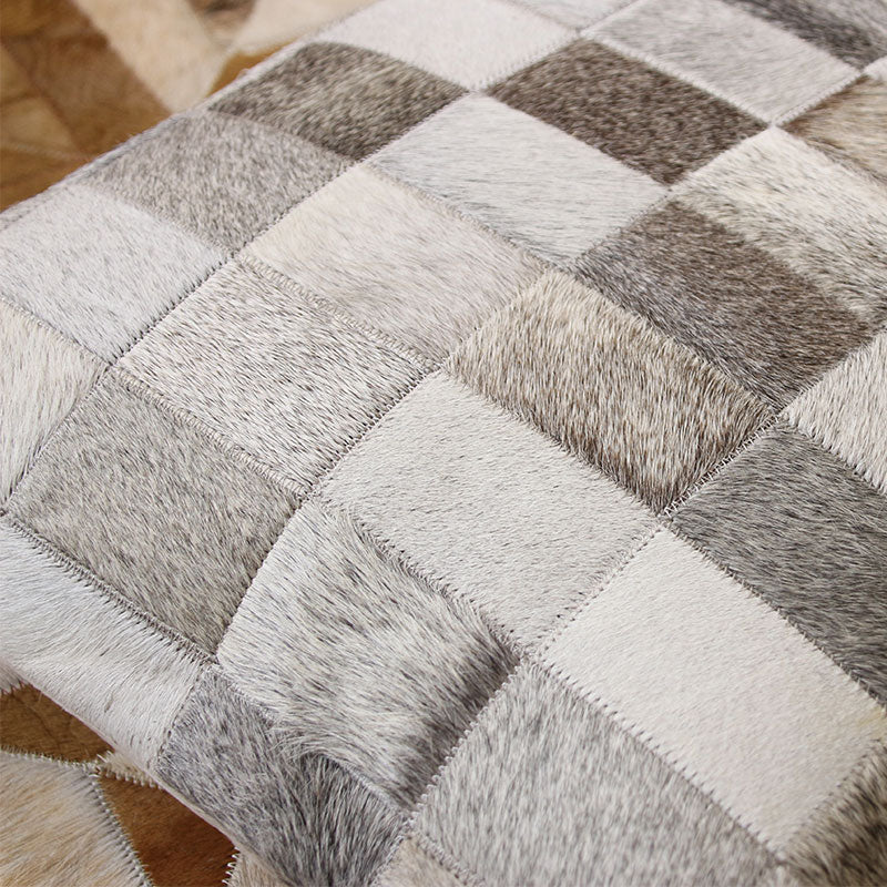 Kissenhülle mit Fell-Muster – Bild 4 | LuxeStyle
