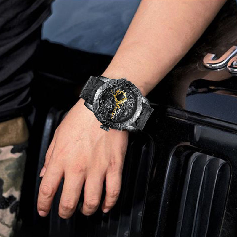 Drachen-Armbanduhr mit Weltzeitfunktion – Bild 3 | LuxeStyle