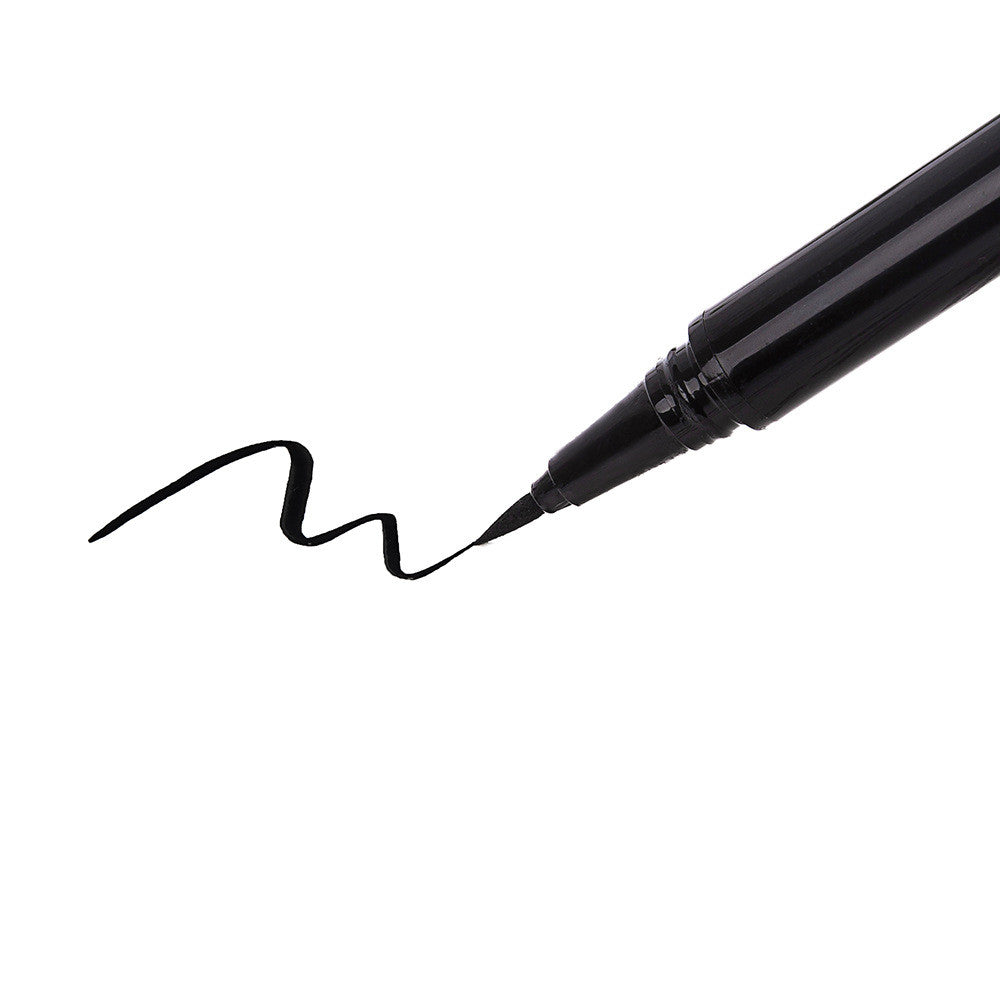 Selbstklebender Eyeliner für falsche Wimpern – Bild 7 | LuxeStyle