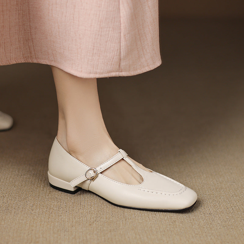Peep Toe Pumps mit T-Riemen