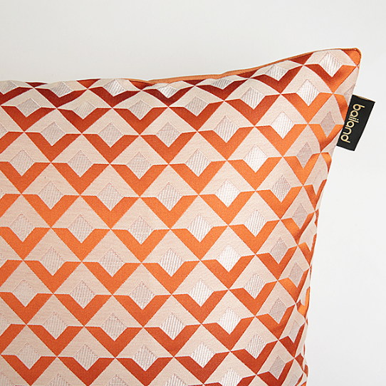 Modernes Kissen mit geometrischem Muster – Bild 3 | LuxeStyle