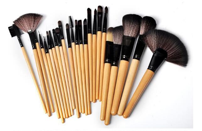 24-teiliges Profi-Bürsten-Set für Grundierung, Rouge & Augenbrauen