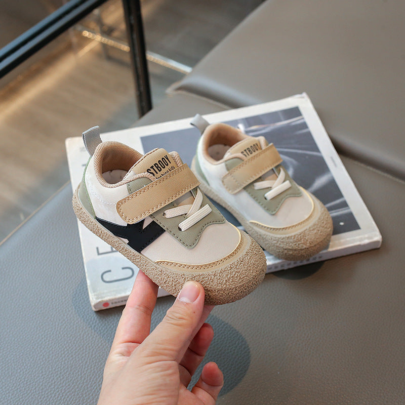 Kinder-Sneakers mit Klettverschluss