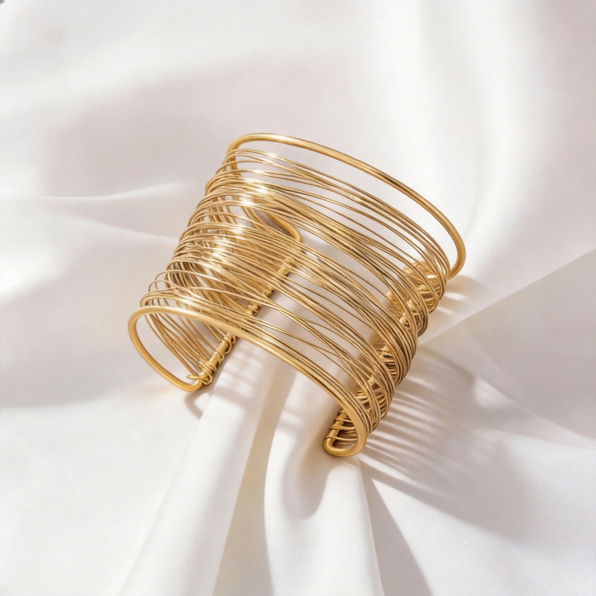 Gebürstetes Edelstahl-Armband für Damen