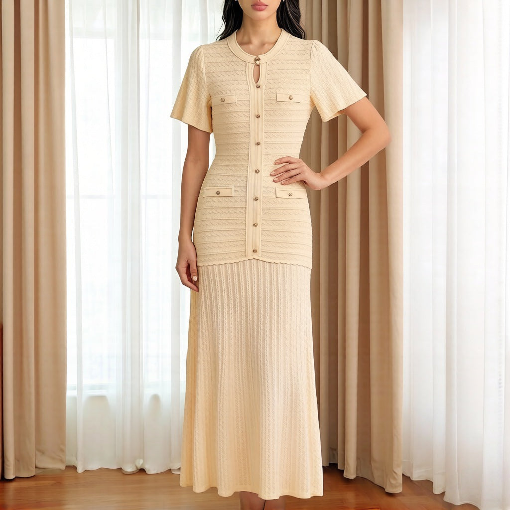 Strickkleid mit Rundhals und Metallic-Faden – Bild 6 | LuxeStyle
