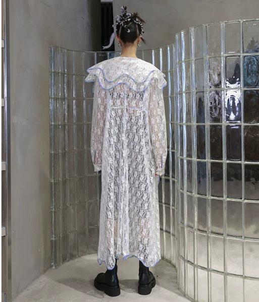Langes Spitzen-Shirt mit Pailletten