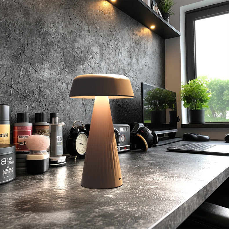 Ladebare Nachtlicht-Tablette in Pilzform – Bild 5 | LuxeStyle