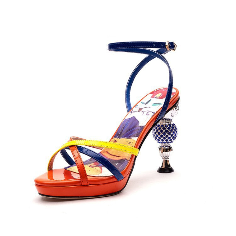 Transparente diamantgeformte High-Heel Sandalen – Bild 3 | LuxeStyle