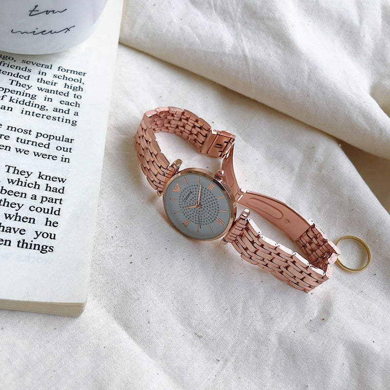 Minimalistische Damenuhr im luxuriösen Stil | LuxeStyle
