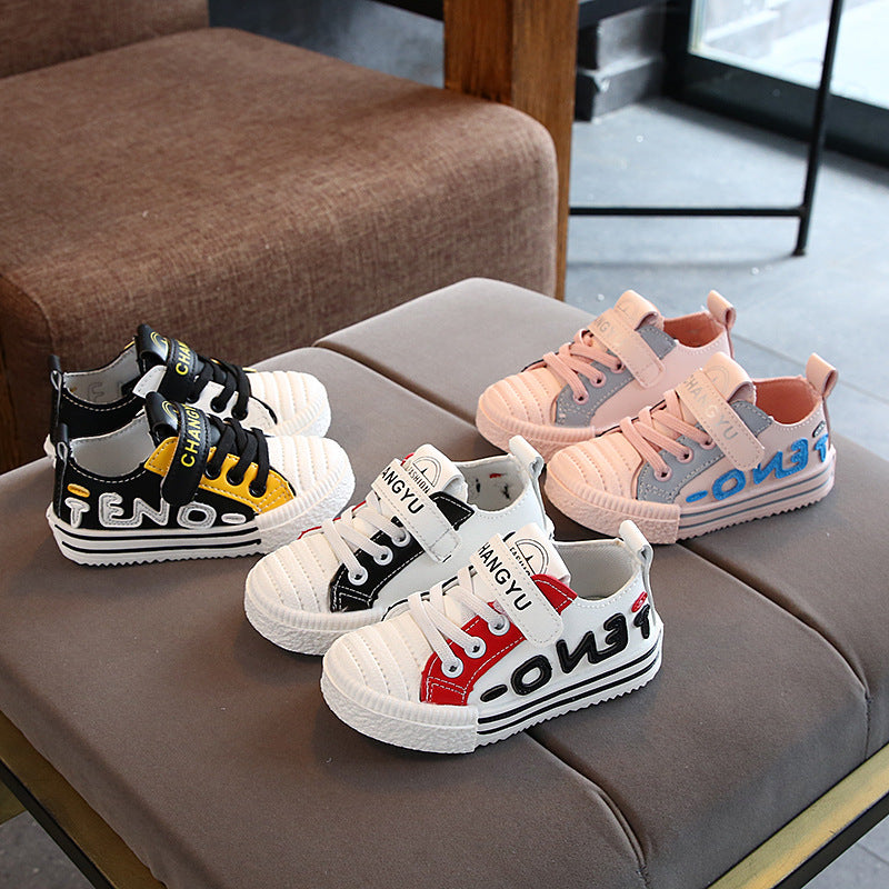 Weisse Kinderschuhe mit Klettverschluss – Bild 3 | LuxeStyle