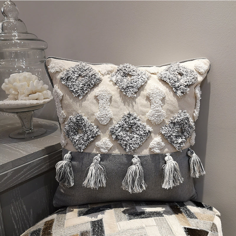 Kissenhülle mit Quasten im Boho-Stil – Bild 5 | LuxeStyle