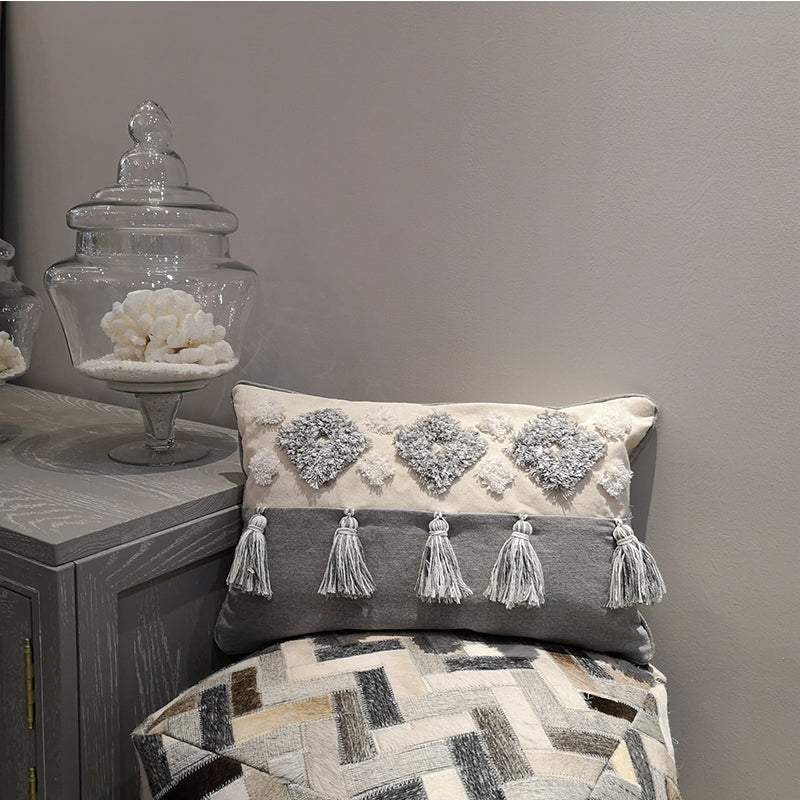 Kissenhülle mit Quasten im Boho-Stil – Bild 2 | LuxeStyle