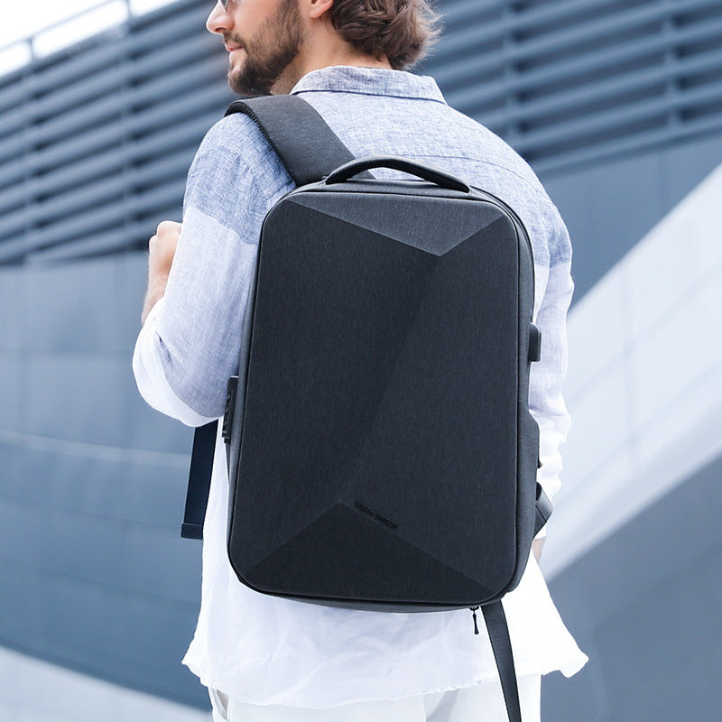 Rucksack mit Regenschutz und TSA-Schloss – Bild 5 | LuxeStyle