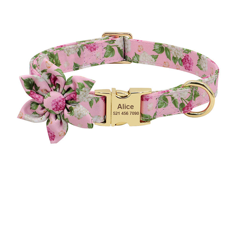 Halsband mit abnehmbarer Blüte und Gravur – Bild 7 | LuxeStyle