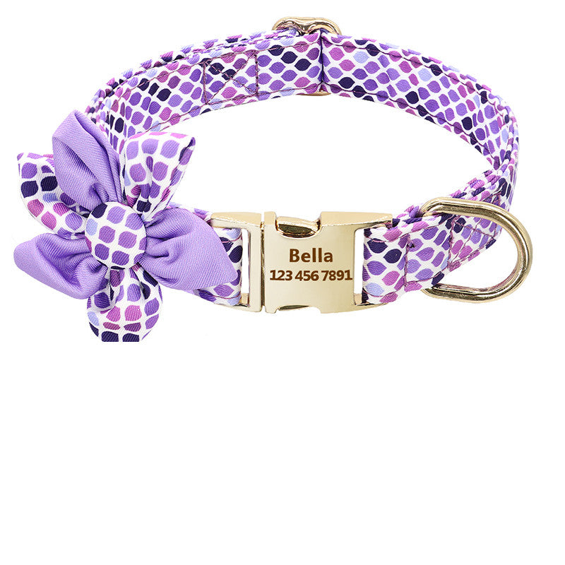 Halsband mit abnehmbarer Blüte und Gravur – Bild 2 | LuxeStyle