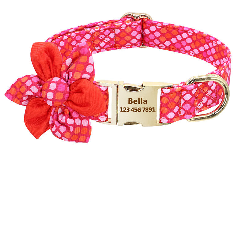 Halsband mit abnehmbarer Blüte und Gravur – Bild 13 | LuxeStyle
