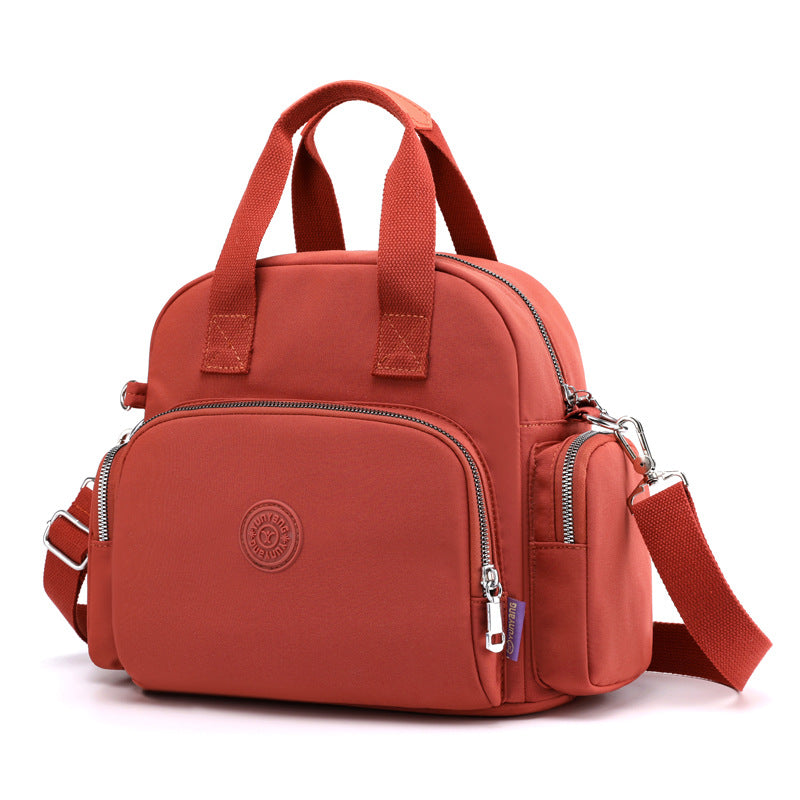 Freizeitrucksack mit USB-Ladefunktion – Bild 6 | LuxeStyle