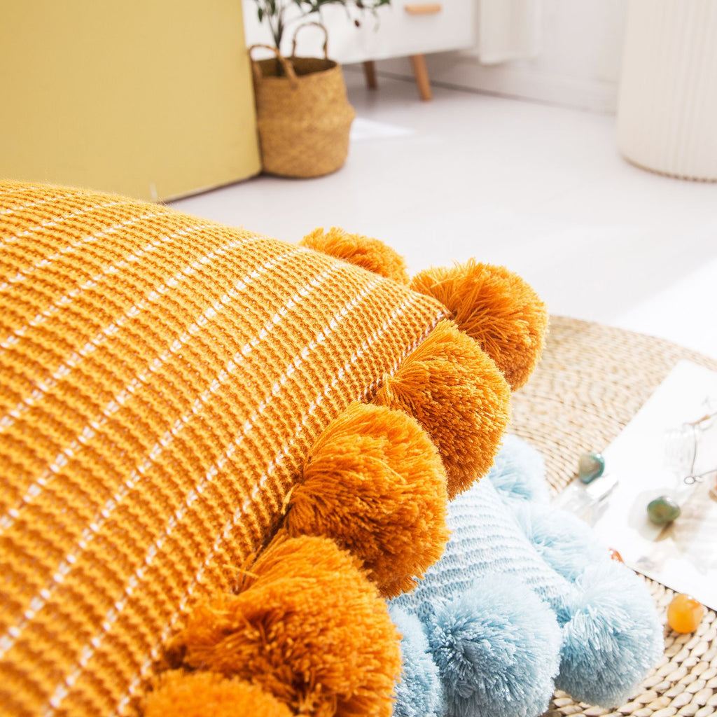 Grosses Strickkissen mit Zopfmuster – Bild 7 | LuxeStyle