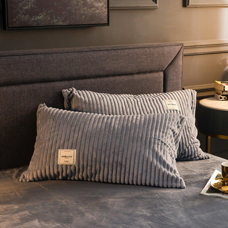 Flanell-Kissenbezug aus warmer Korallenwolle – Bild 2 | LuxeStyle