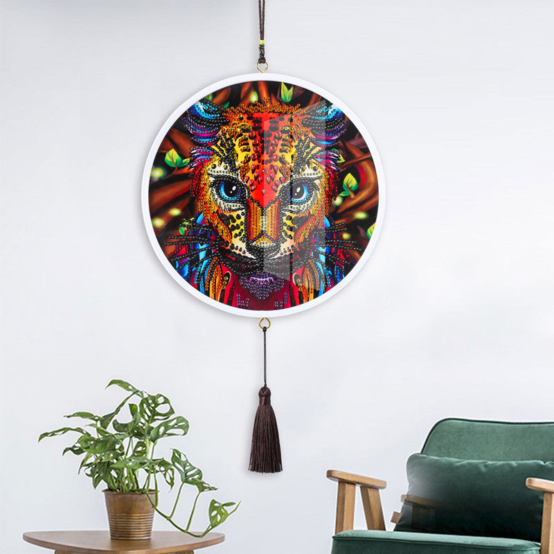 Hängekunst aus Edelsteinen – Bild 3 | LuxeStyle