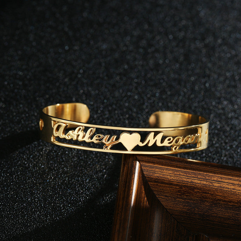 Personalisiertes Armband mit Gravur