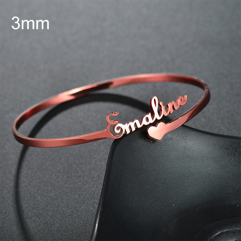 Personalisiertes Armband mit Gravur