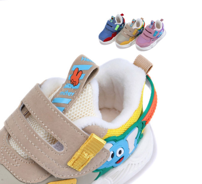 Superleichte Plüsch-Sneakers für Kinder – Bild 2 | LuxeStyle