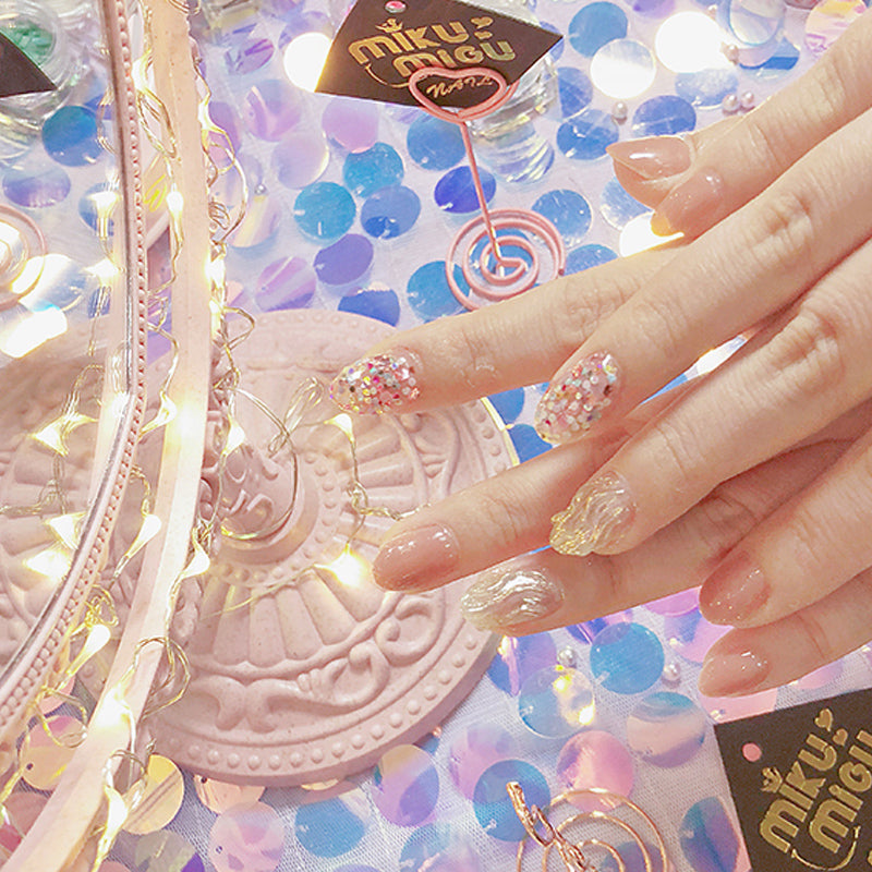 Farbfilm-Pailletten für Nageldesign – Bild 2 | LuxeStyle