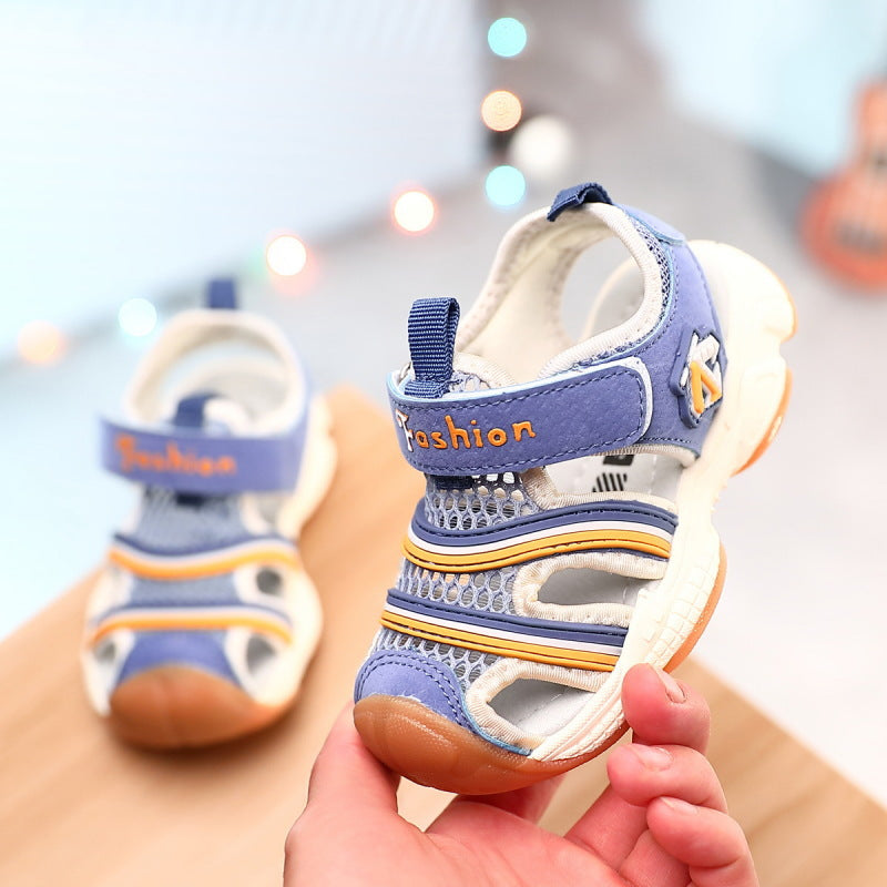 Kinder-Outdoorsandalen mit Klettverschluss – Bild 5 | LuxeStyle