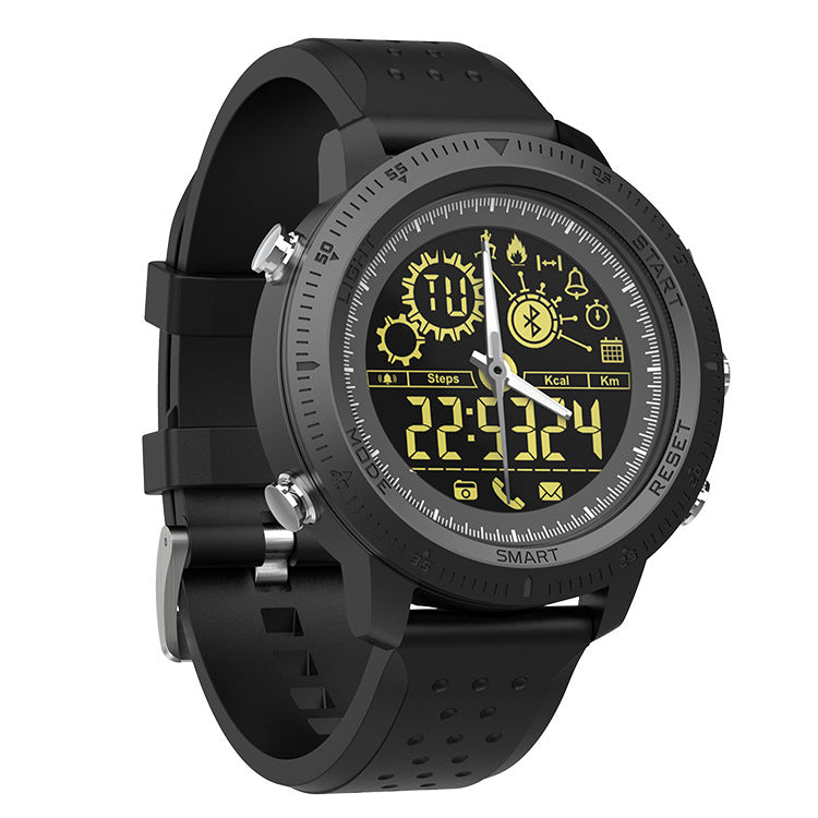 Smartwatch mit grossem Metallzifferblatt – Bild 4 | LuxeStyle