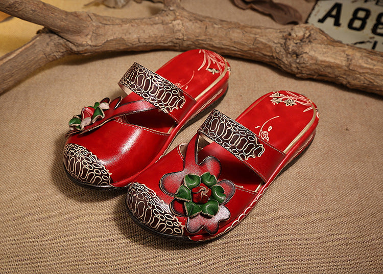Keile Sandalen aus Leder – Bild 13 | LuxeStyle