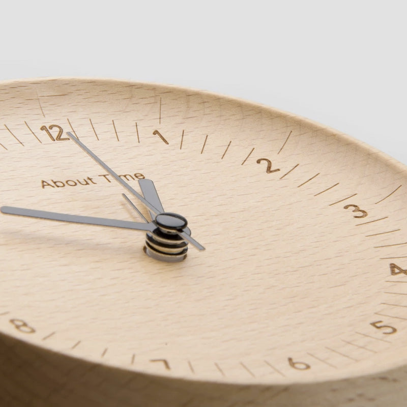 AboutTime Wecker aus Buchenholz – Bild 3 | LuxeStyle