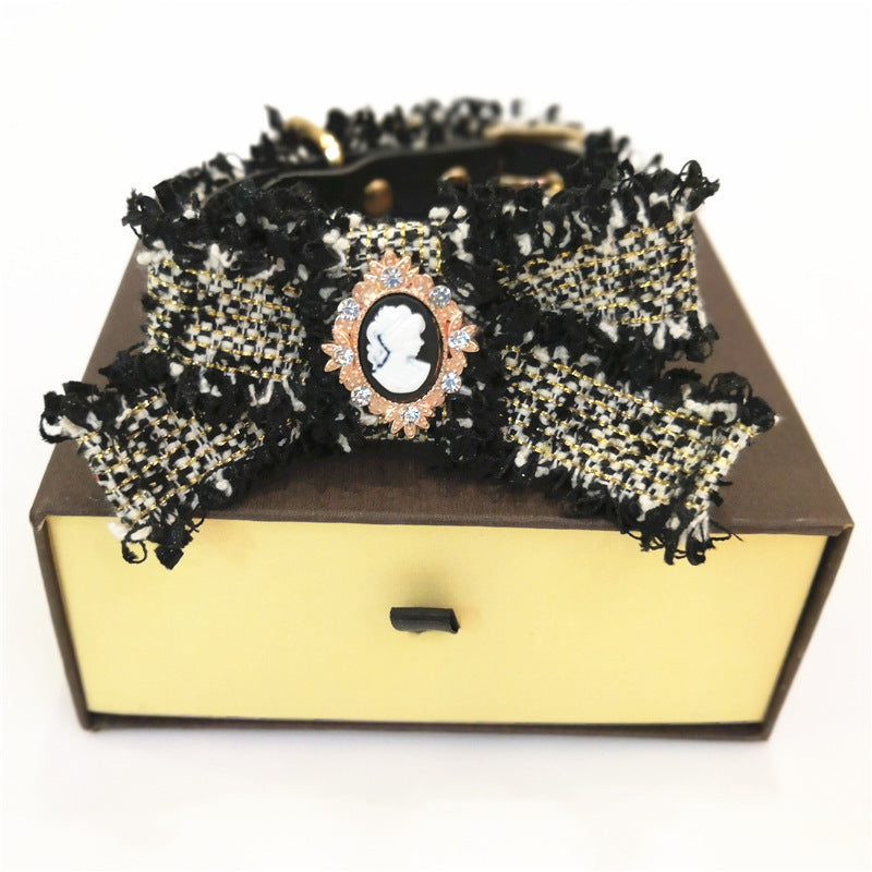 Halsband mit Schleife für Hunde und Katzen – Bild 4 | LuxeStyle