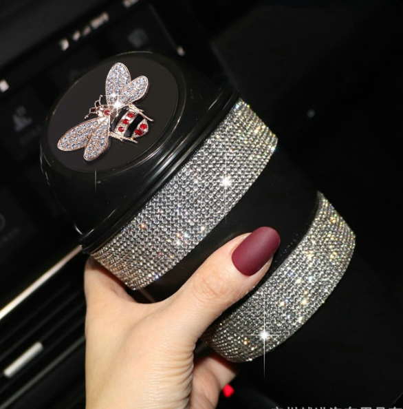 Auto-Mülleimer Schwan mit Diamanten – Bild 4 | LuxeStyle