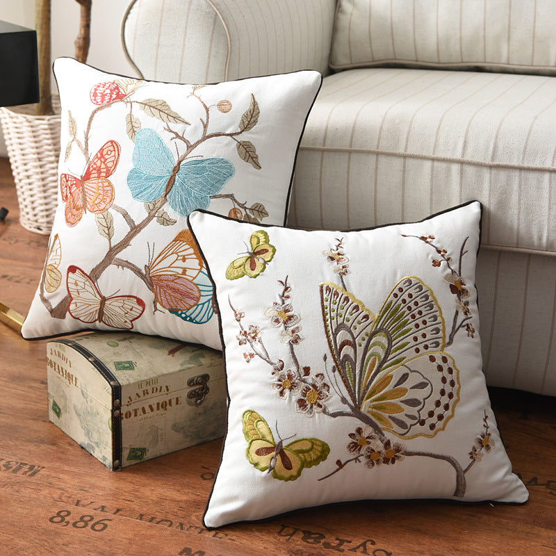 Kissenhülle mit Blumen- und Vogelstickerei – Bild 8 | LuxeStyle