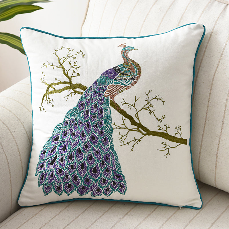 Kissenhülle mit Blumen- und Vogelstickerei | LuxeStyle