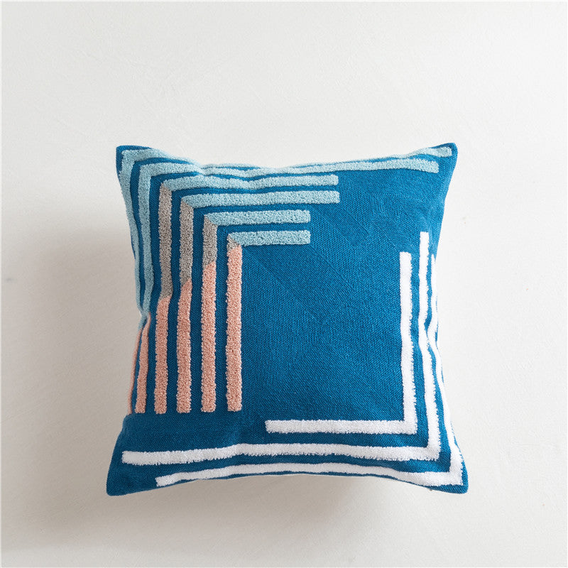 Geometrischer Kissenbezug aus Baumwolle, bestickt – Bild 9 | LuxeStyle