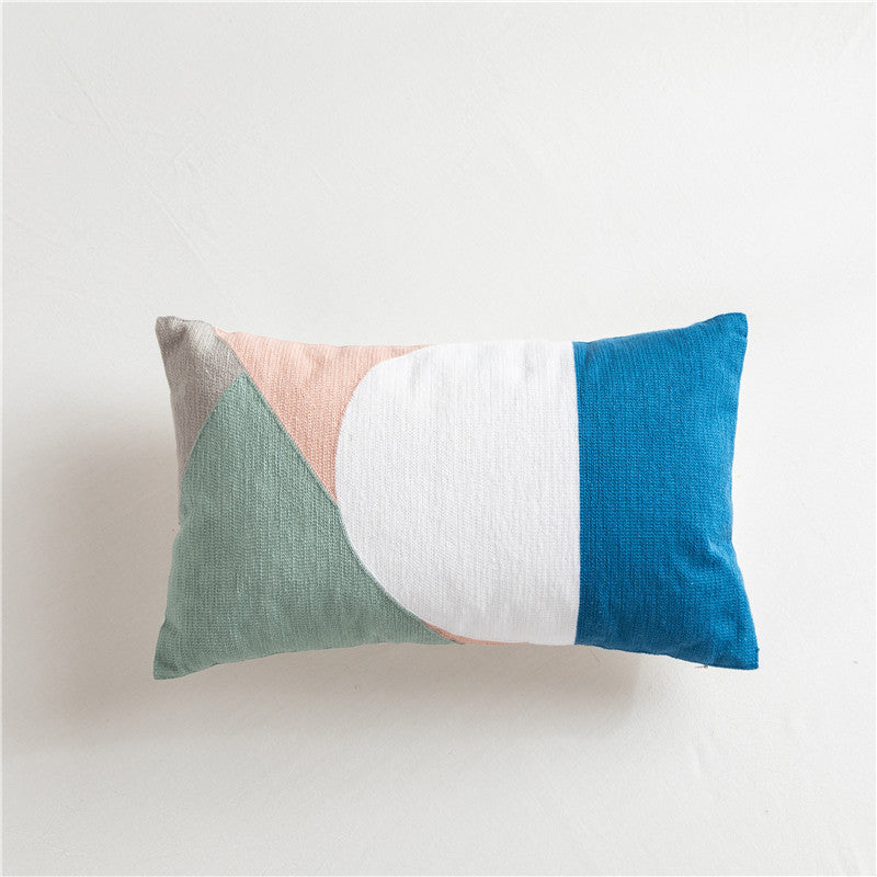 Geometrischer Kissenbezug aus Baumwolle, bestickt – Bild 11 | LuxeStyle