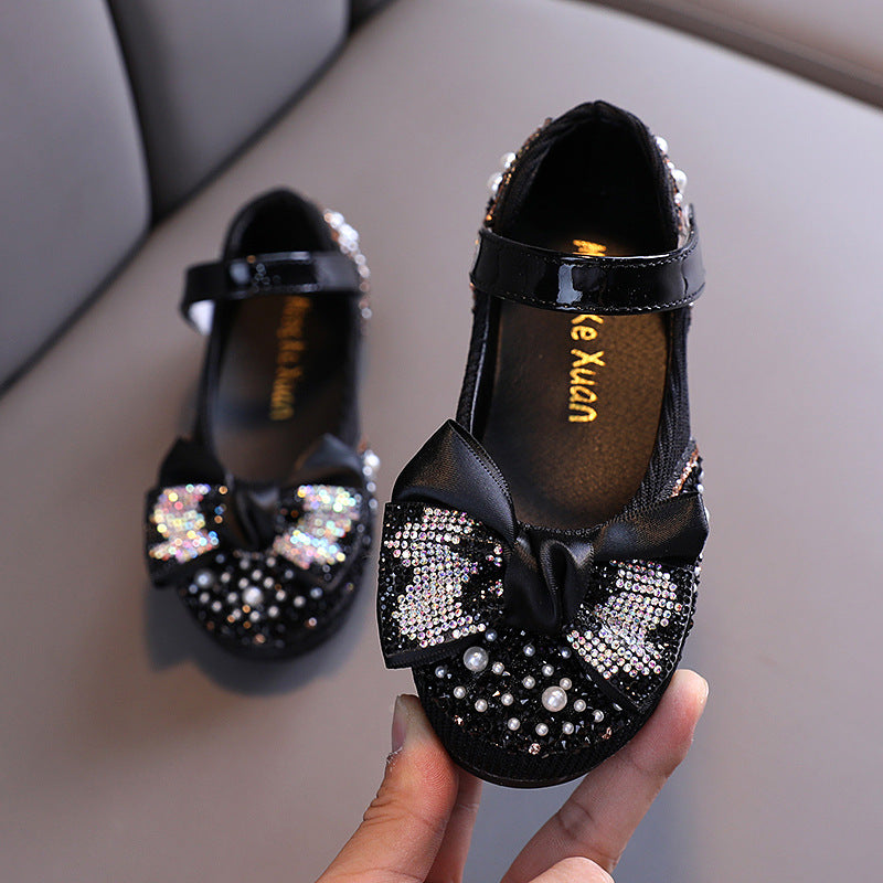 Glitzernde Kinder-Tanzschuhe mit Schleife