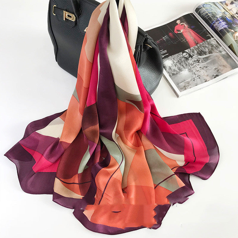 Seidenschal mit Geometrie-Muster – Bild 5 | LuxeStyle