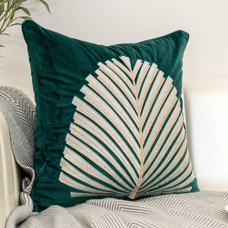 Samt-Kissenhülle mit Blätter-Stickerei – Bild 3 | LuxeStyle