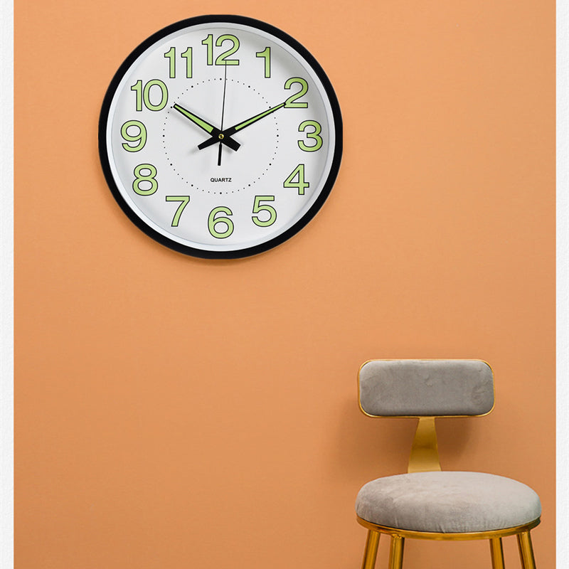 Leuchtende Wanduhr, minimalistisch, 30 cm – Bild 3 | LuxeStyle