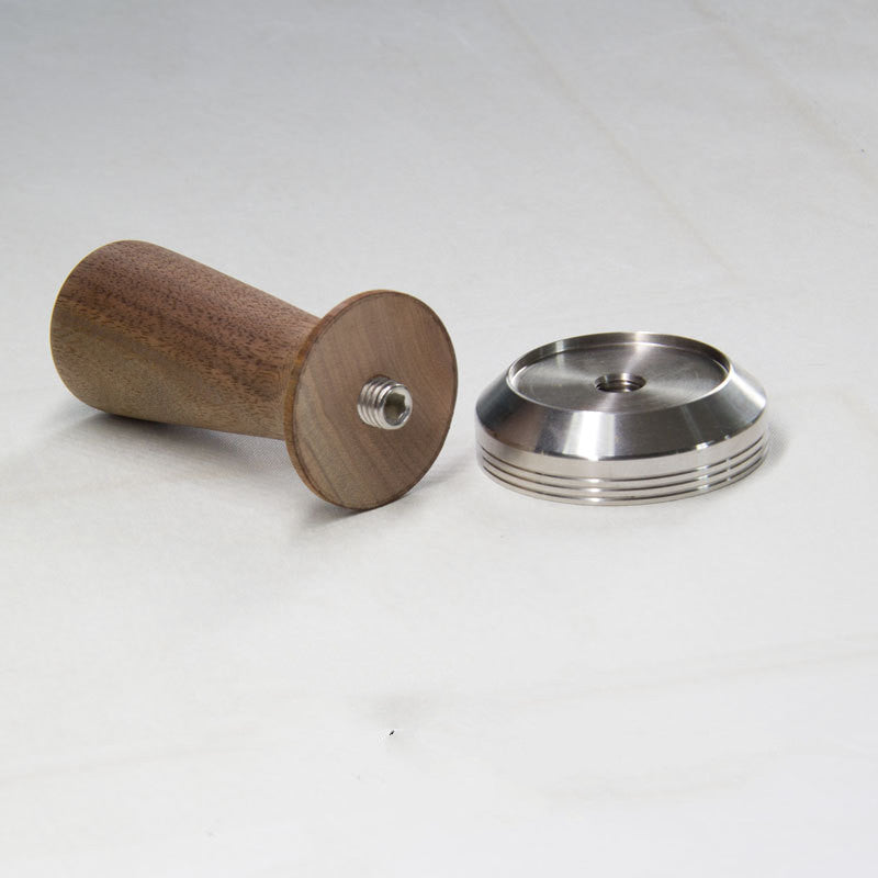Tamper aus Walnussholz und Edelstahl – Bild 5 | LuxeStyle