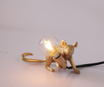Nordic Tischlampe mit weichem Licht